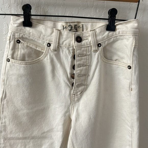 We The Free High Waist Jeans Size 25 Off White Cream Ankle Button Fly - Picture 2 of 4